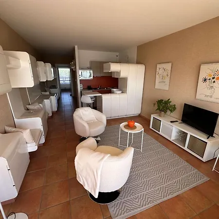 Apartment 3 Pieces, Piscine Privee, Proche - Port Camargue - Fr-1-731-74